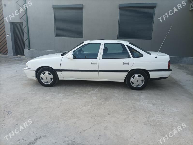 Opel Vectra 1991 - 55 000 TMT - Бахарден - img 1