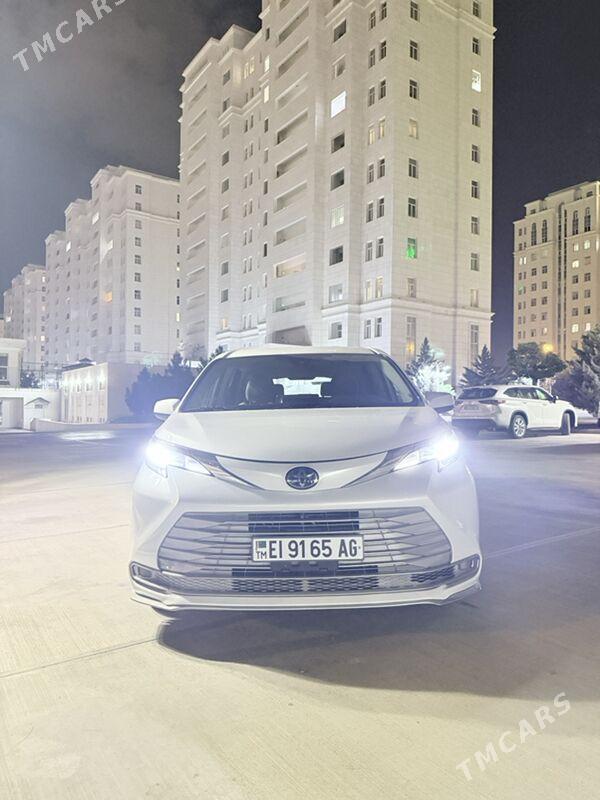 Toyota Sienna 2022 - 435 000 TMT - Ашхабад - img 1