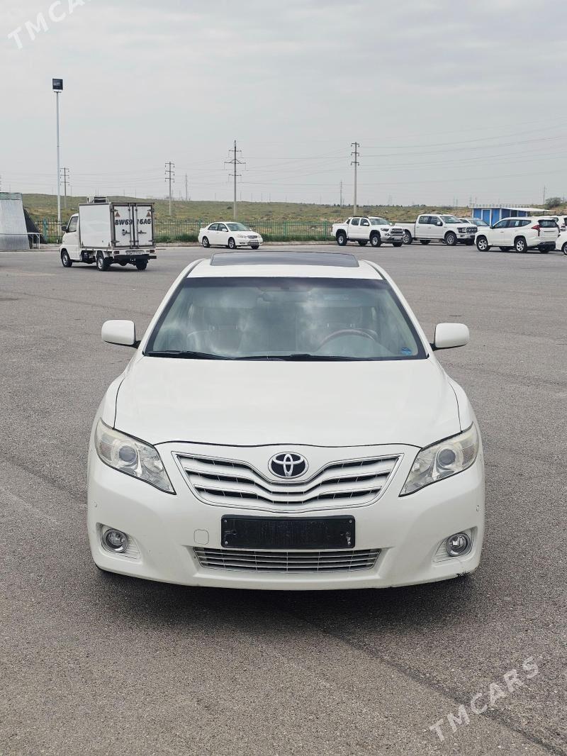 Toyota Camry 2011 - 200 000 TMT - 30 мкр - img 1