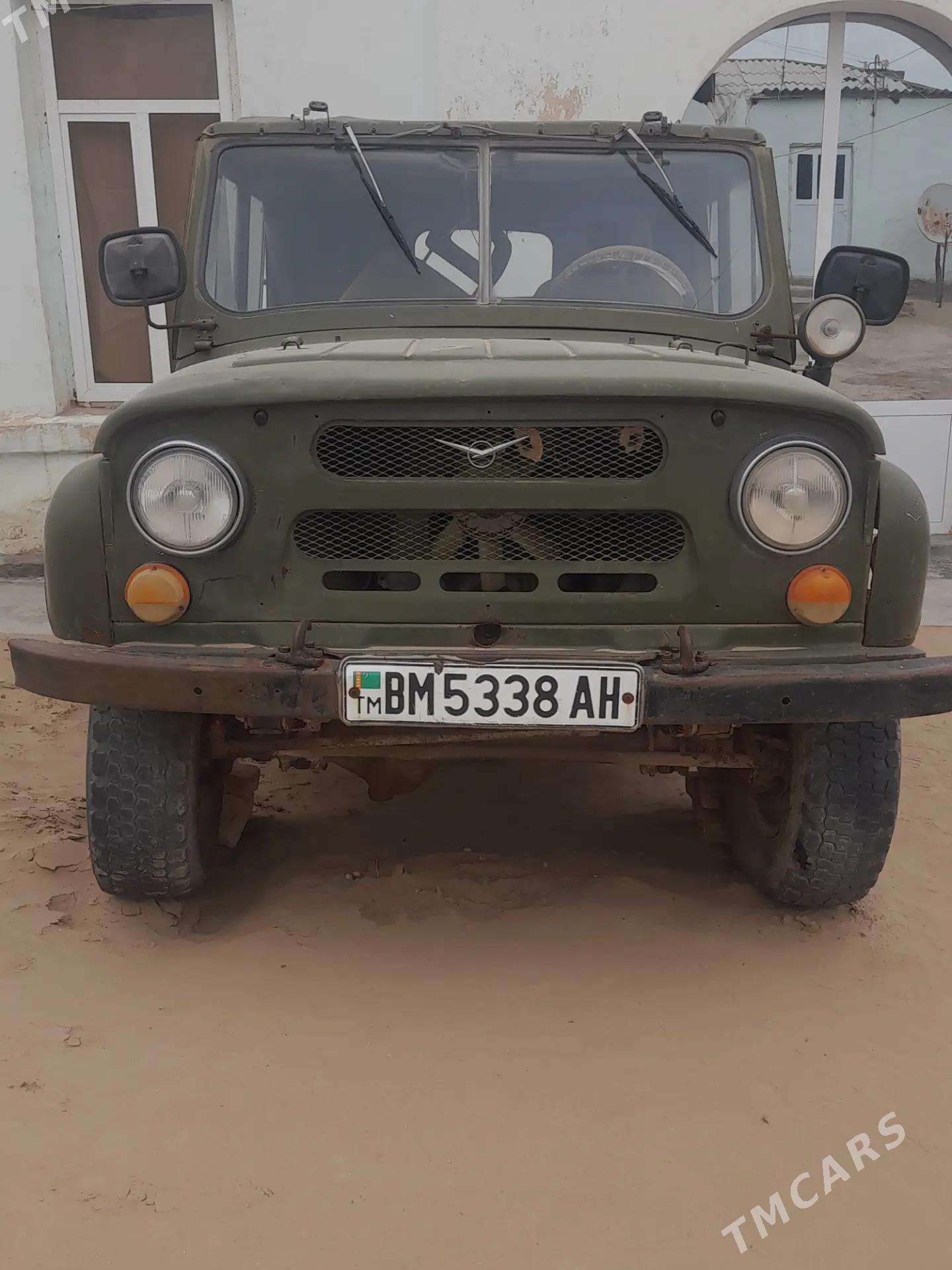 UAZ 469 1999 - 7 000 TMT - Ак-Бугдайский этрап - img 1