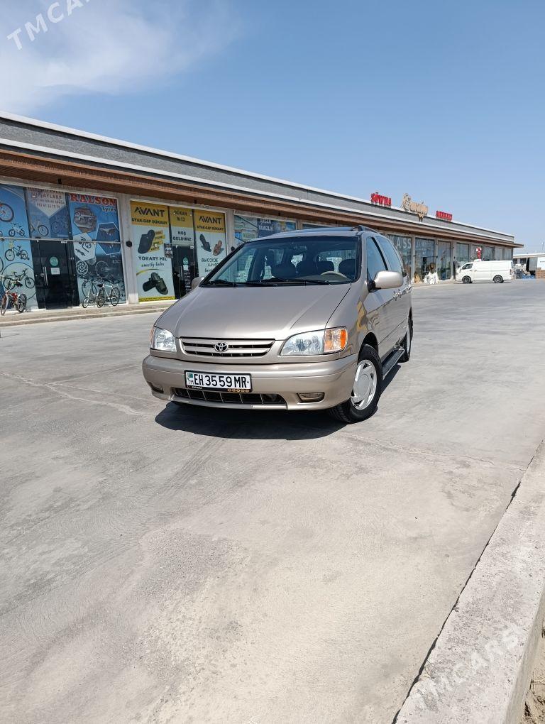 Toyota Sienna 2002 - 220 000 TMT - Байрамали - img 1