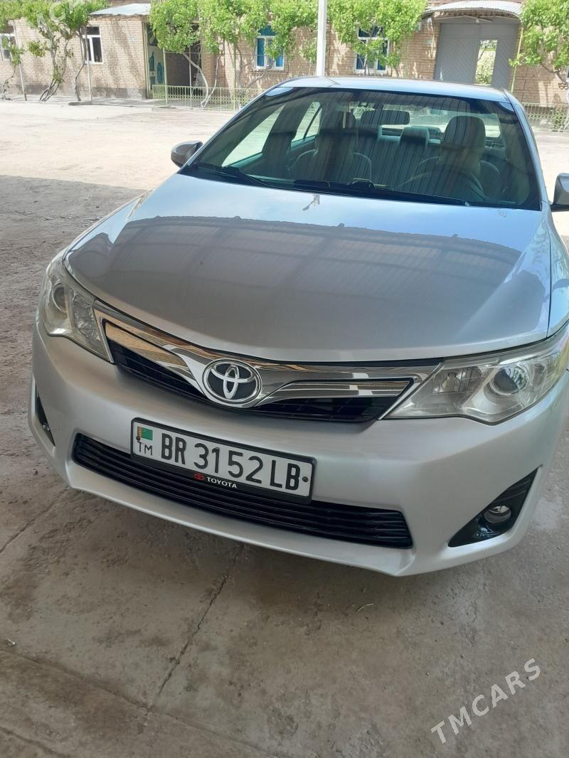 Toyota Camry 2013 - 230 000 TMT - Туркменабат - img 1