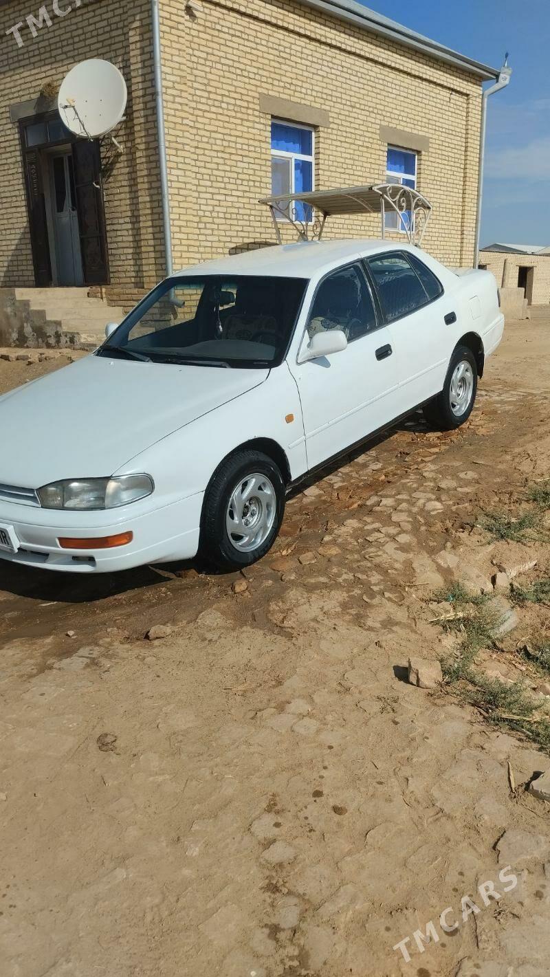 Toyota Camry 1993 - 100 000 TMT - Туркменгала - img 1