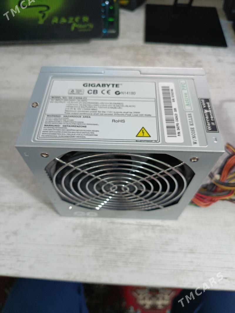 Blokpitania Gigabyte 420W 6pin - Мир 3 - img 1
