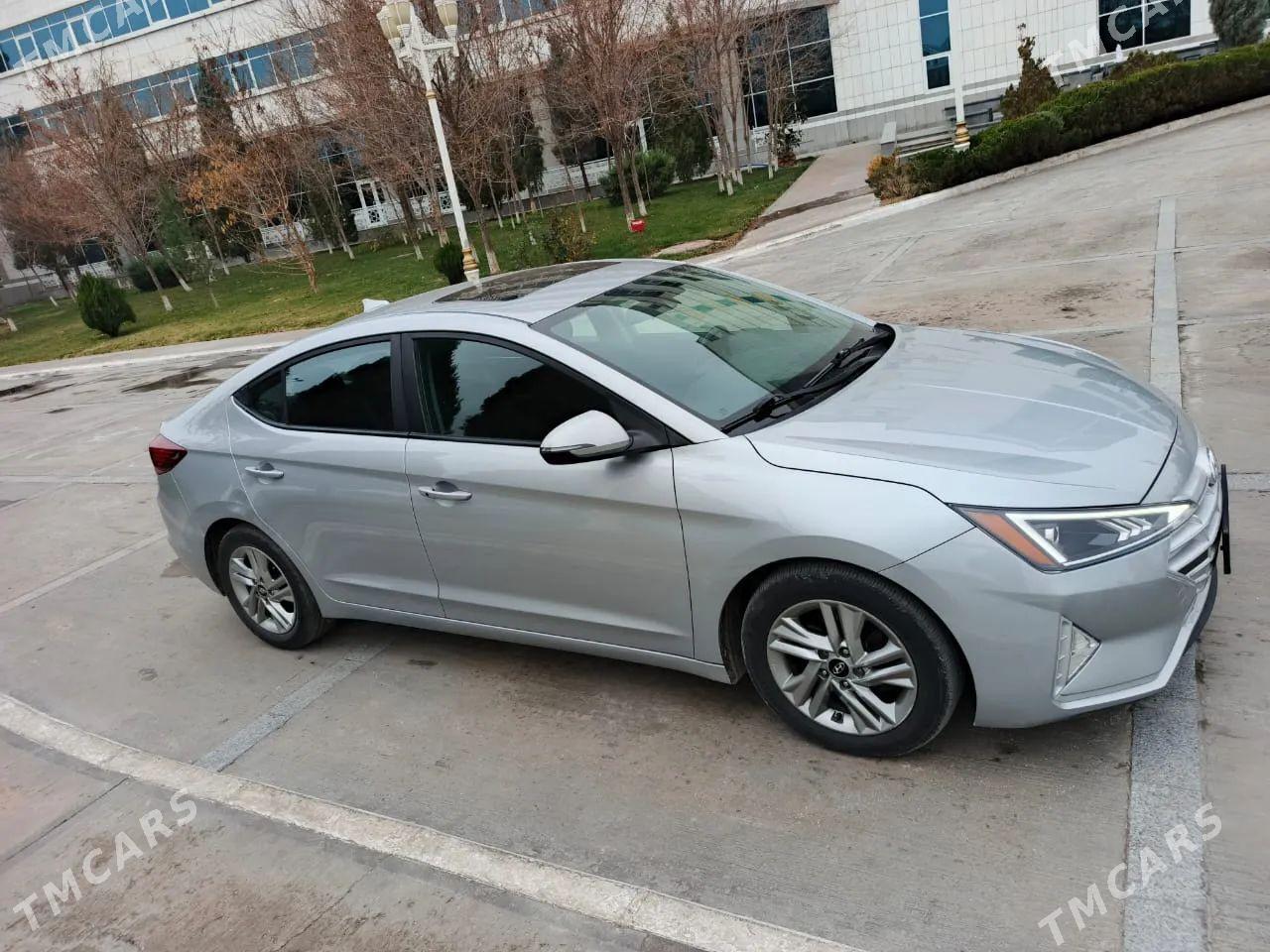 Hyundai Elantra 2020 - 250 000 TMT - Сакарчага - img 1