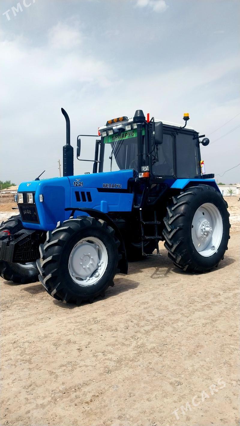 MTZ 82 2007 - 178 000 TMT - Babadaýhan - img 1