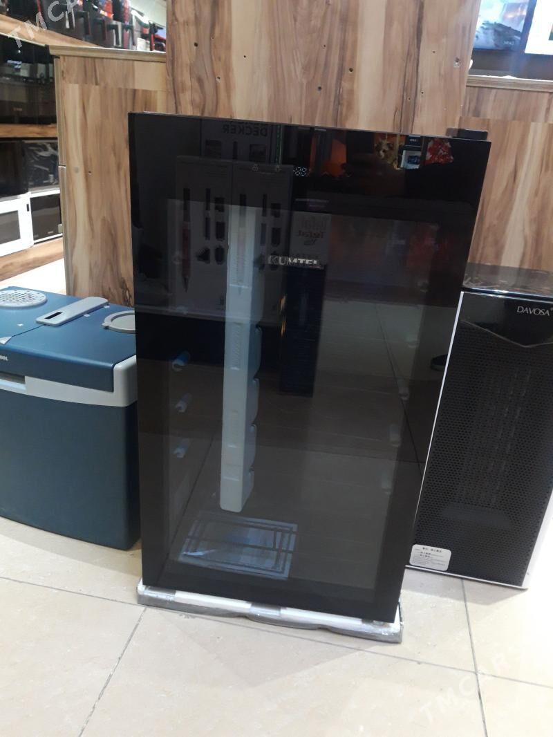 kumtel vinni bar mini holodiln - Moskowskiý köç. (10 ýyl abadançylyk şaýoly) - img 1