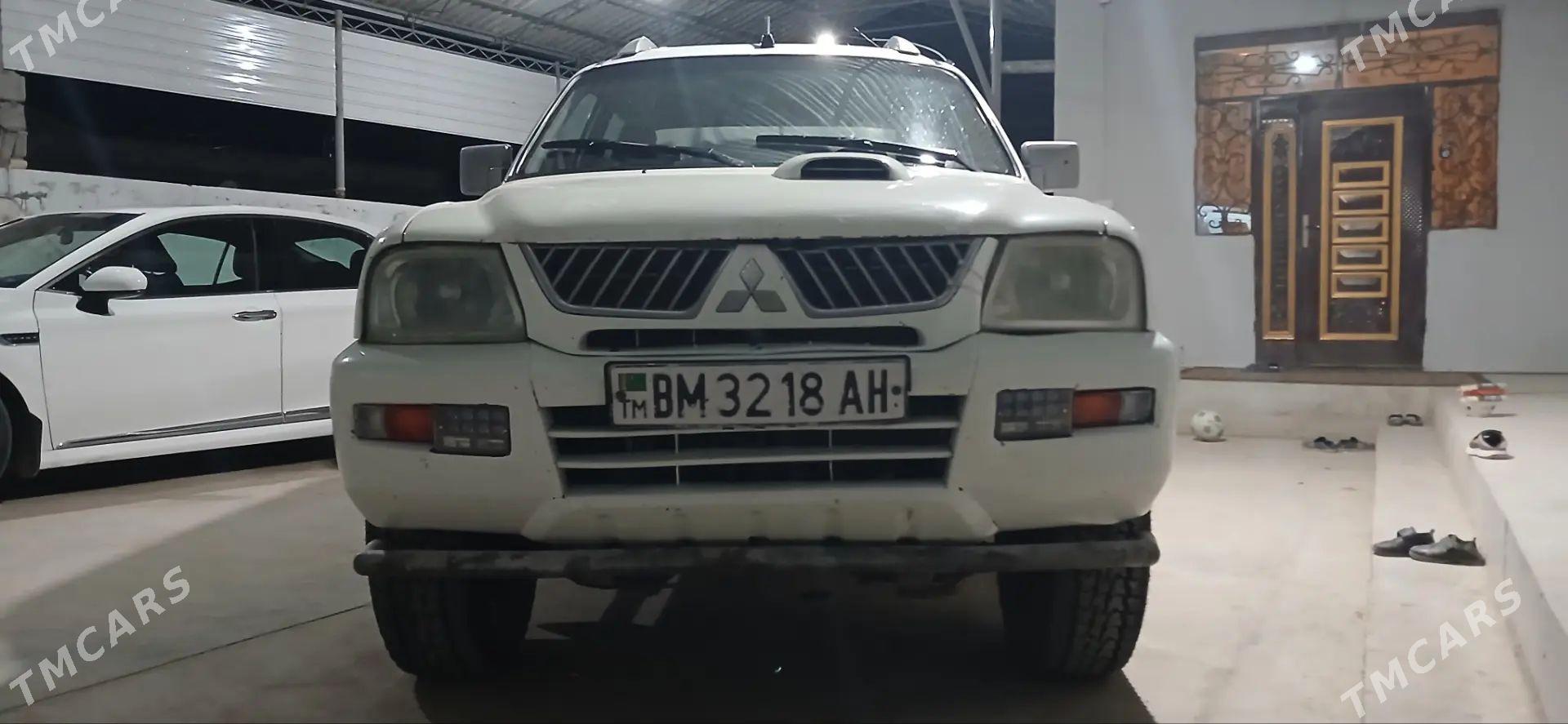 Mitsubishi L200 2006 - 100 000 TMT - Ак-Бугдайский этрап - img 1