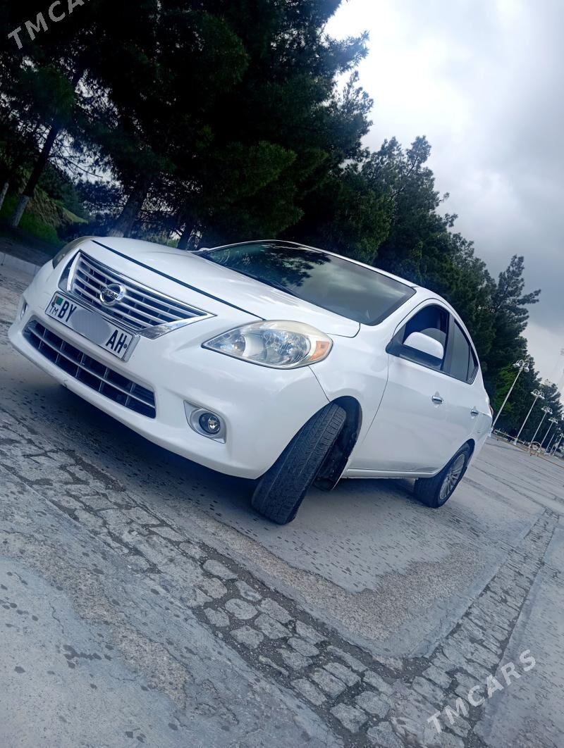 Nissan Versa 2012 - 135 000 TMT - Гёкдепе - img 1