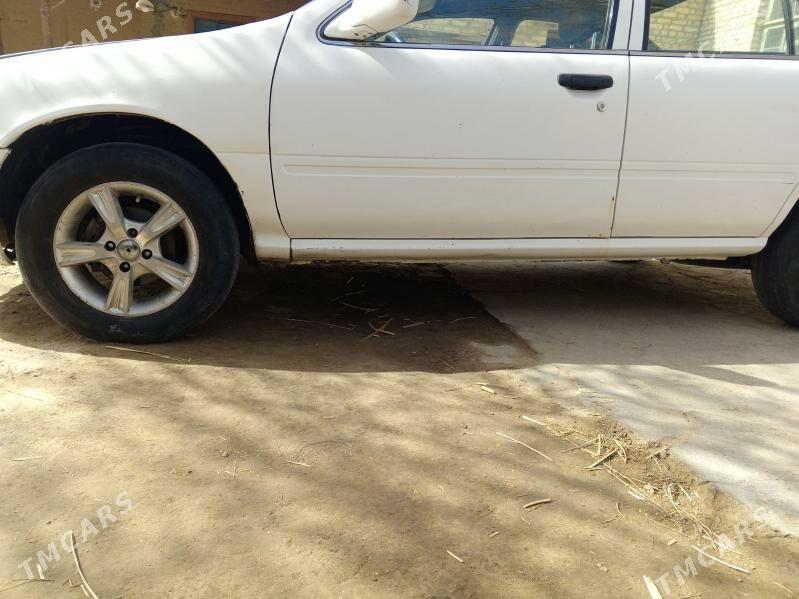 Nissan Sunny 1996 - 40 000 TMT - Мары - img 1