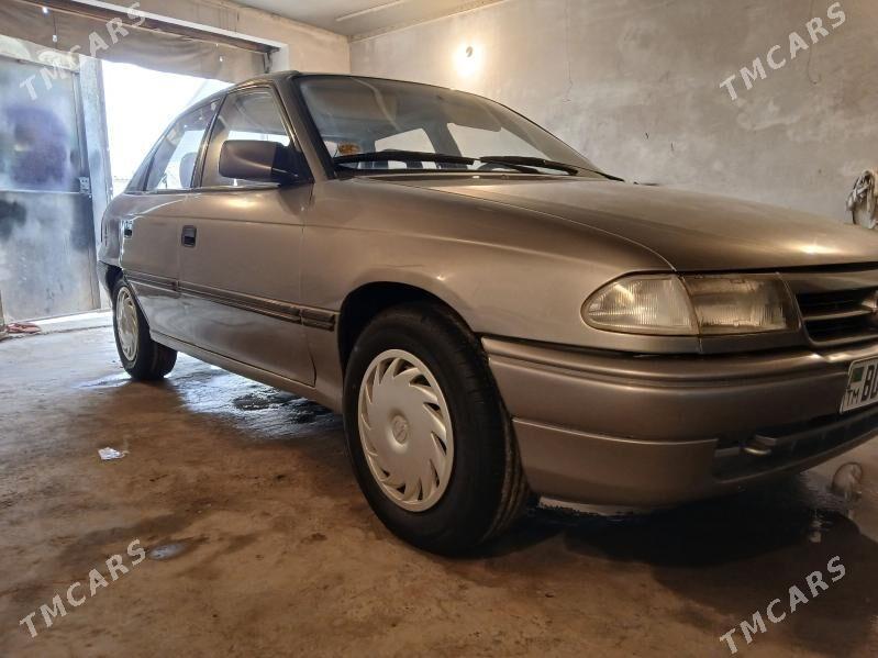 Opel Astra 1992 - 35 000 TMT - Кёнеургенч - img 1