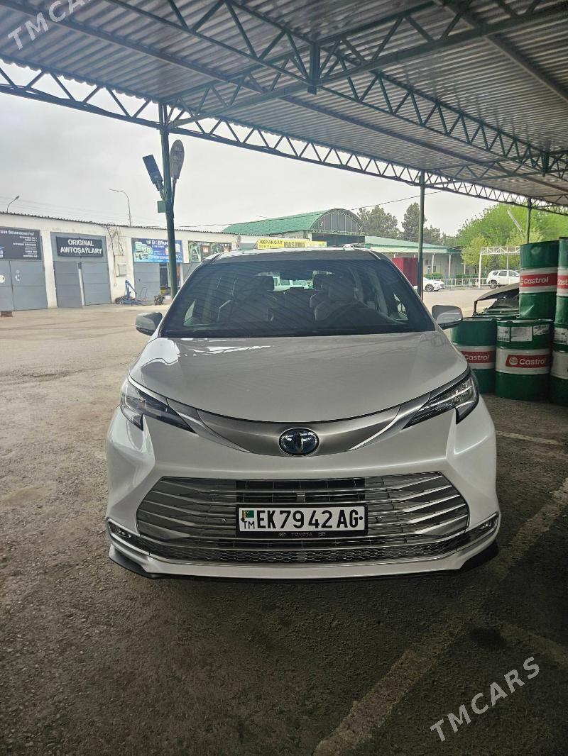 Toyota Sienna 2024 - 940 000 TMT - Бедев - img 1