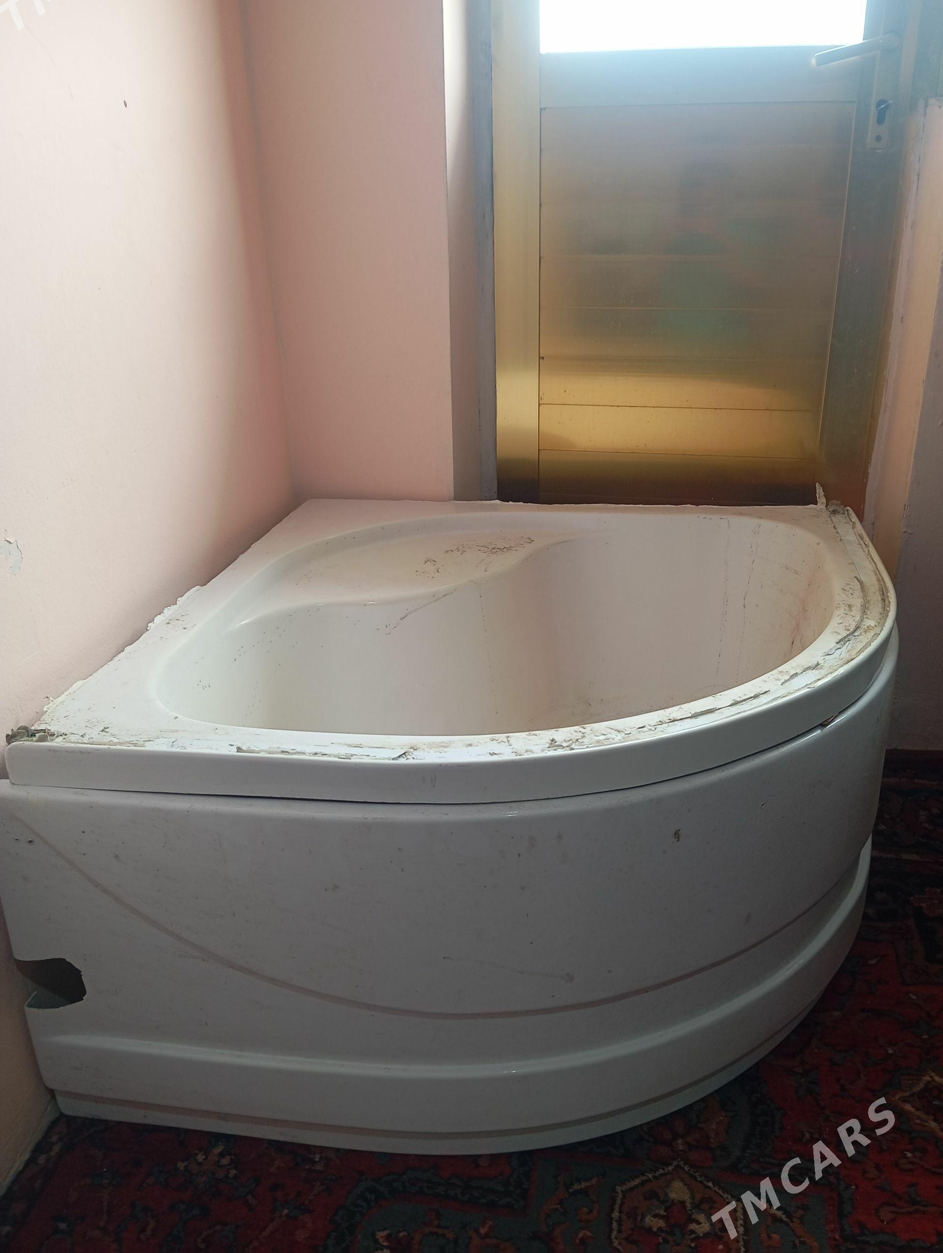 wanna - Howdan "W" - img 1