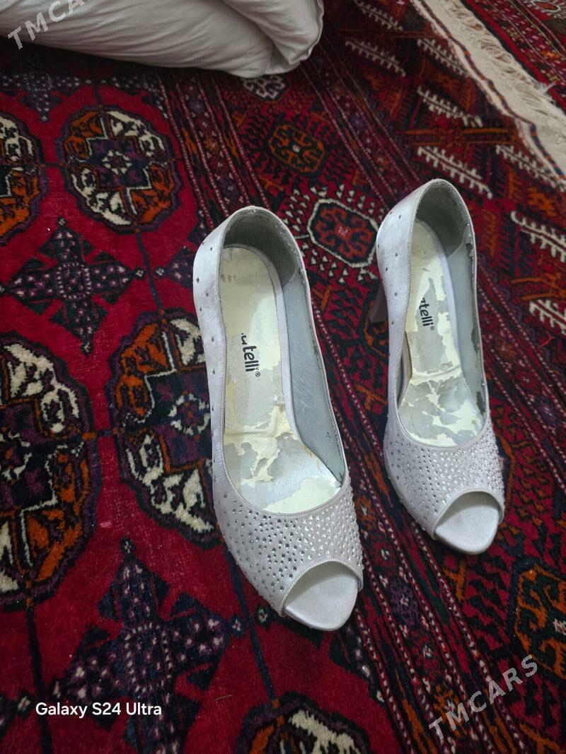 Kowush - Mary - img 1