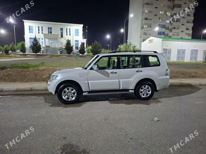 Mitsubishi Pajero 2013 - 320 000 TMT - Parahat 8 - img 1
