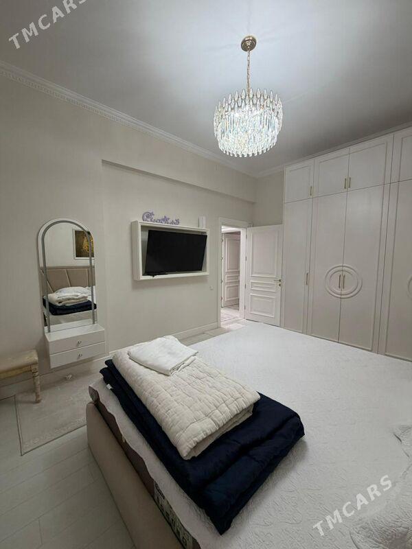 Нефтегаз Элитка 4 ком 11 этаж - Ашхабад - img 1