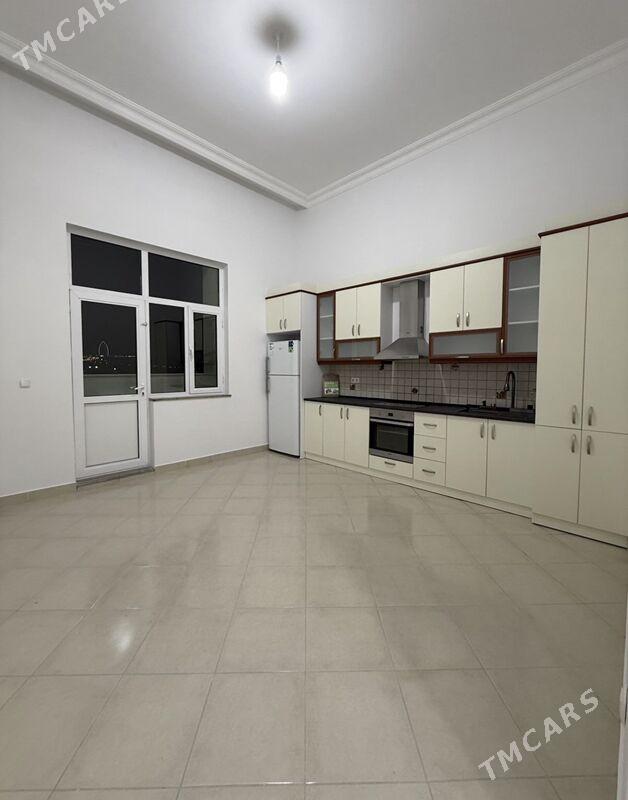 Чехова Элитка 3 ком 8 этаж - Ашхабад - img 1