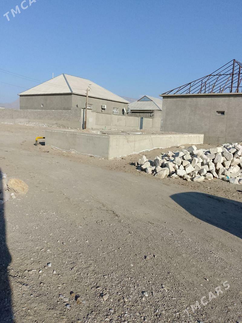 satlyk yer - Jebel - img 1