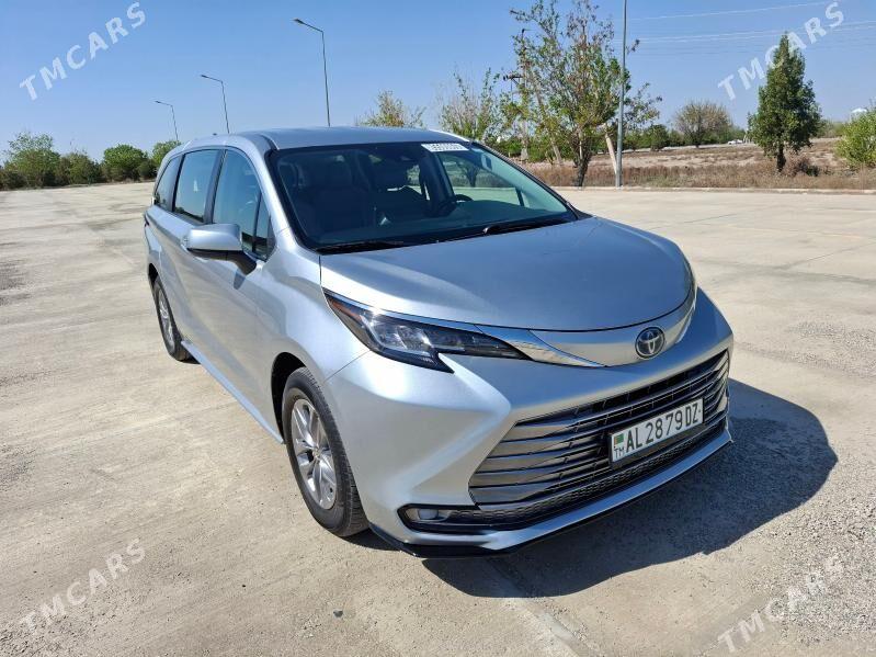 Toyota Sienna 2022 - 470 000 TMT - Daşoguz - img 1