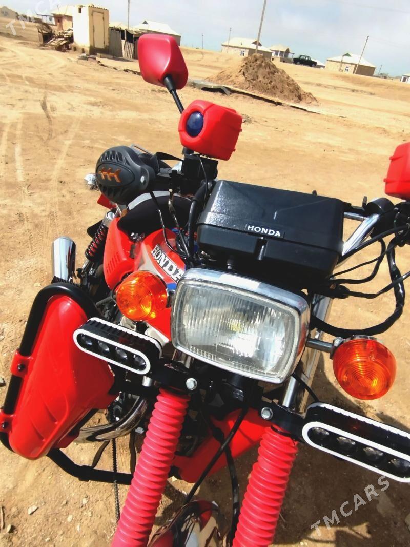 Fekon FK200-14G 2016 - 13 000 TMT - Эсенгулы - img 1