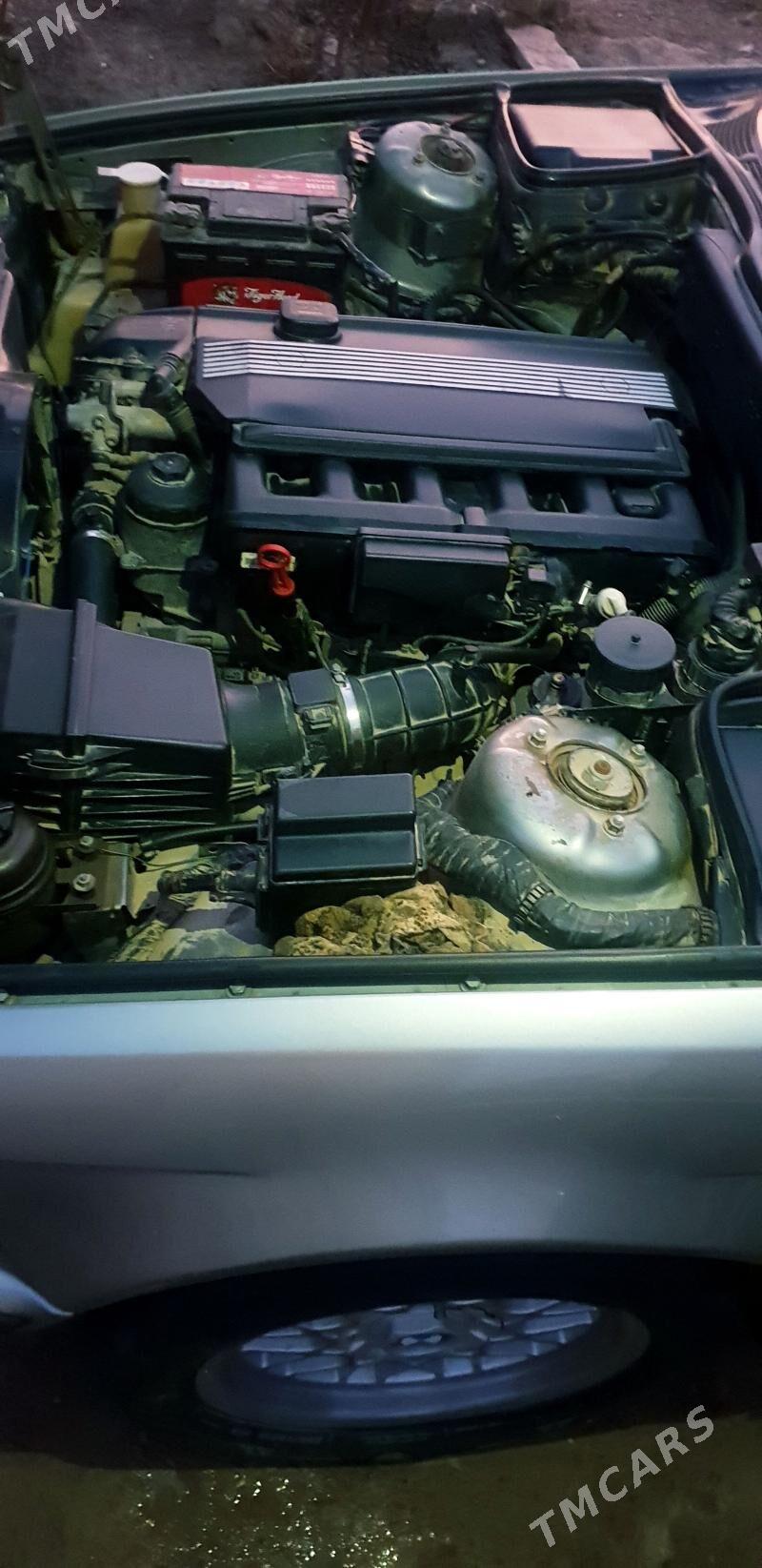 BMW E34 1990 - 65 000 TMT - Mary - img 1