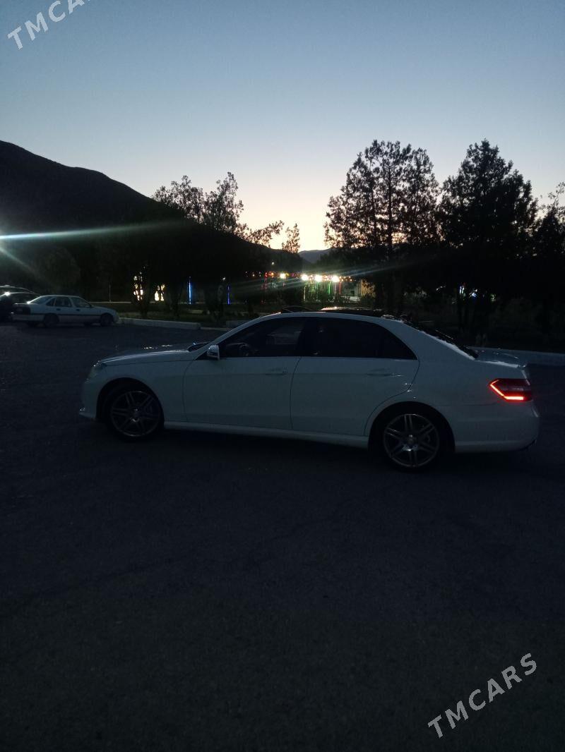 Mercedes-Benz E300 2009 - 310 000 TMT - 5 мкр - img 1