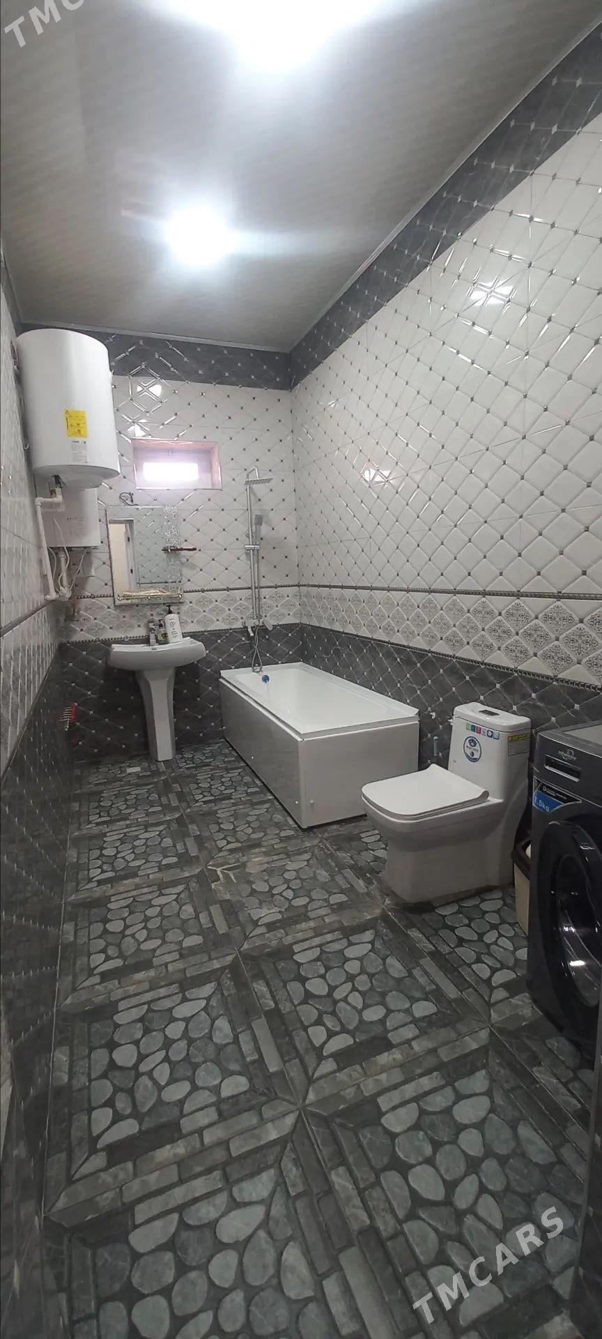 arenda jay elitka - Mary - img 1