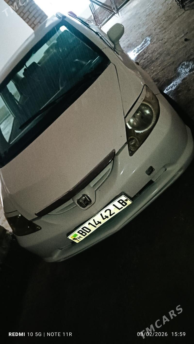 Honda Civic 2004 - 80 000 TMT - Фарап - img 1