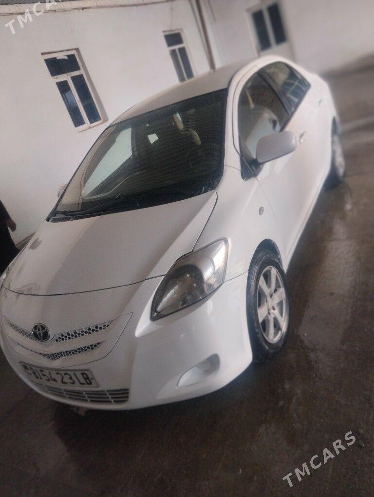 Toyota Yaris 2008 - 150 000 TMT - Фарап - img 1
