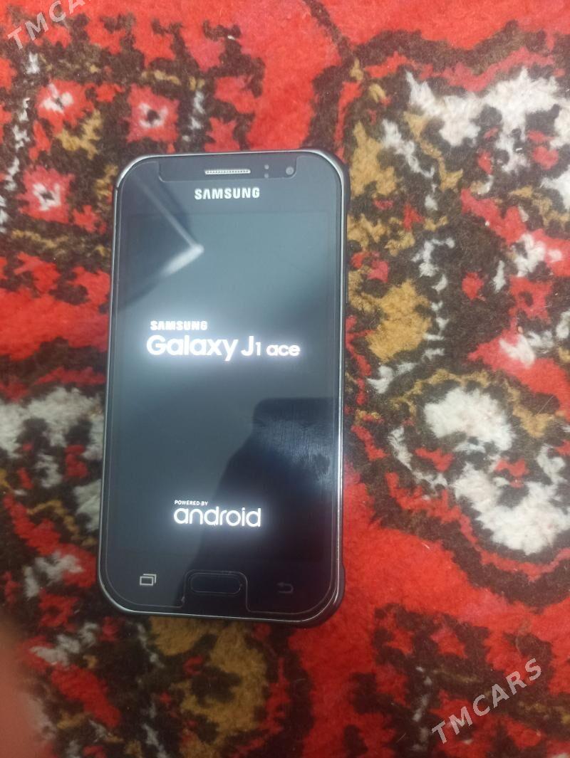 Samsung Galaxy j1ace - Дашогуз - img 1