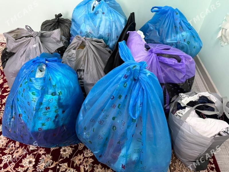 satlyk esikler - Moskowskiý köç. (10 ýyl abadançylyk şaýoly) - img 1