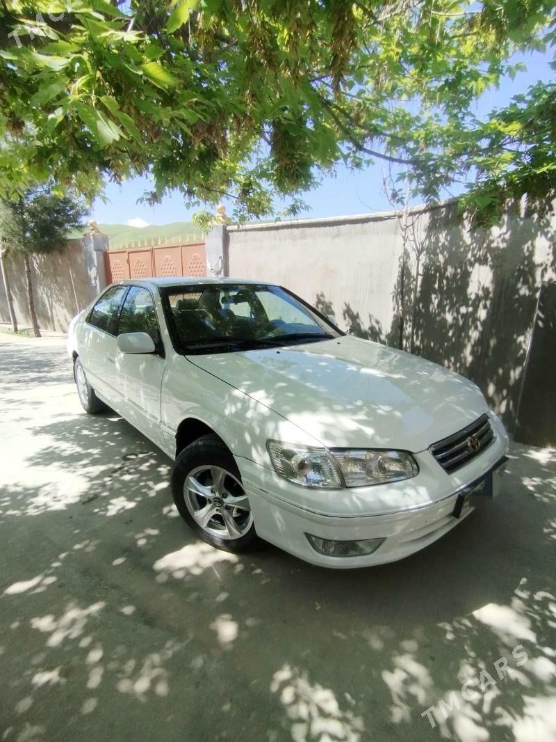 Toyota Camry 2000 - 147 000 TMT - Кака - img 1