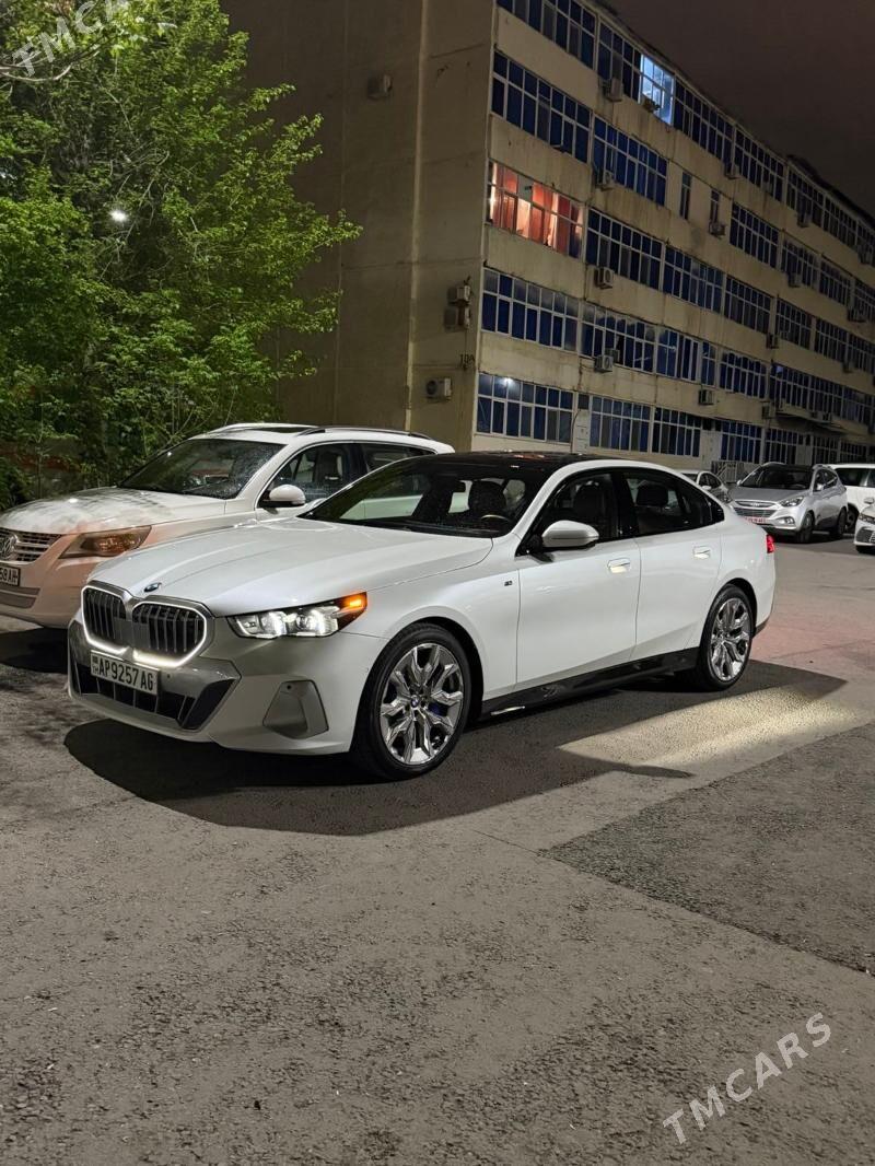 BMW 5 Series 2024 - 1 000 000 TMT - Ашхабад - img 1