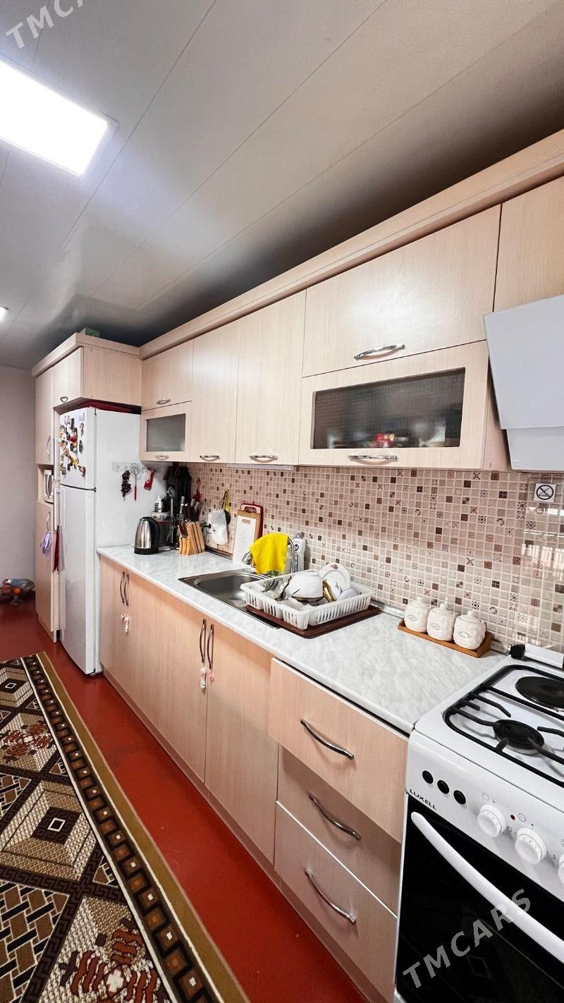 kuhonny garnitur - Мары - img 1