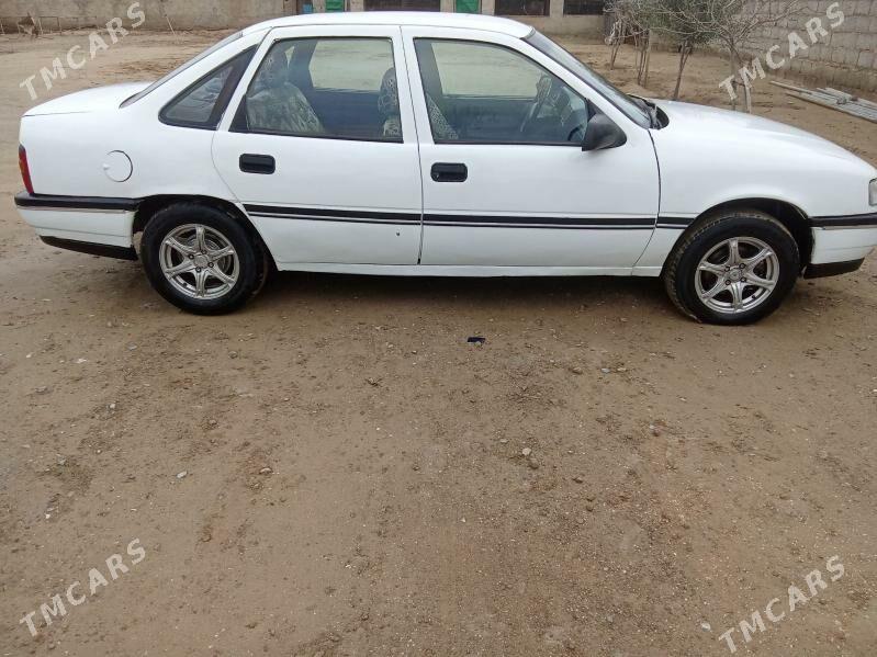 Opel Vectra 1992 - 43 000 TMT - Gyzylarbat - img 1