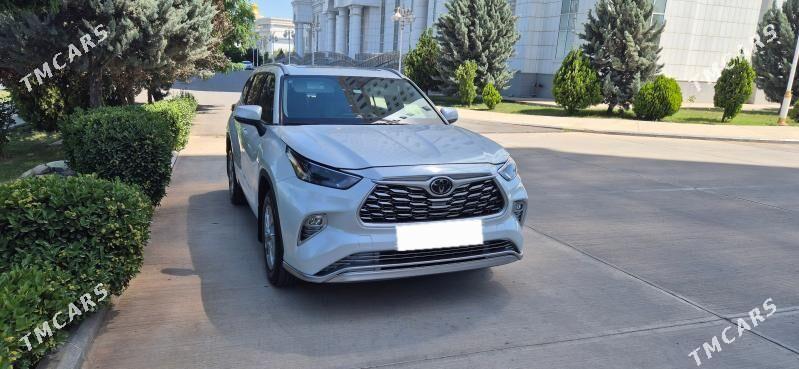 Toyota Highlander 2022 - 700 000 TMT - Чоганлы - img 1