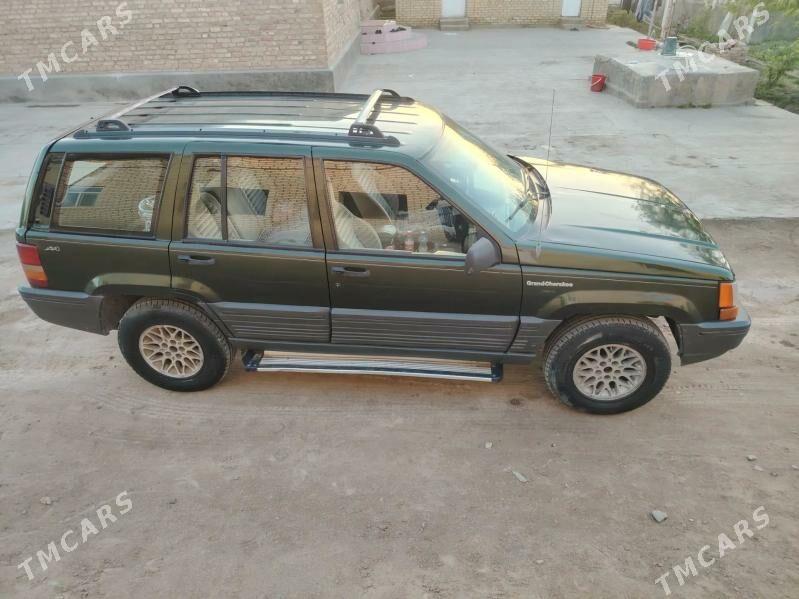 Jeep Grand Cherokee 1995 - 53 000 TMT - Мары - img 1
