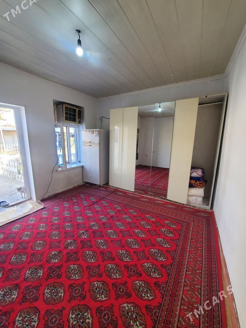 Arenda Jay Eyesinden - Mary - img 1