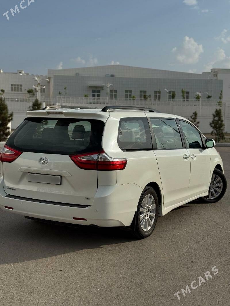 Toyota Sienna 2018 - 470 000 TMT - Aşgabat - img 1