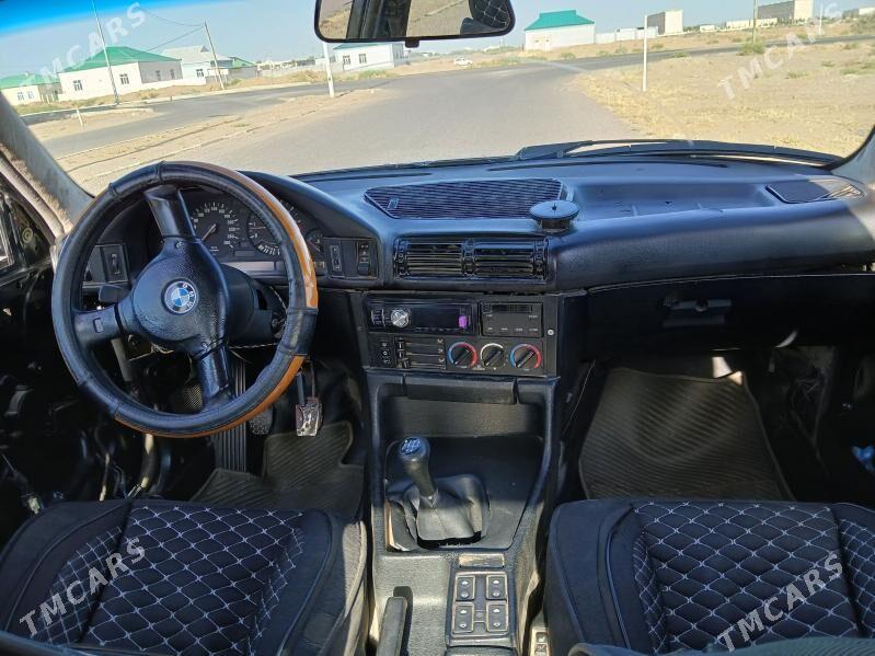 BMW 525 1993 - 25 000 TMT - Шатлык - img 1
