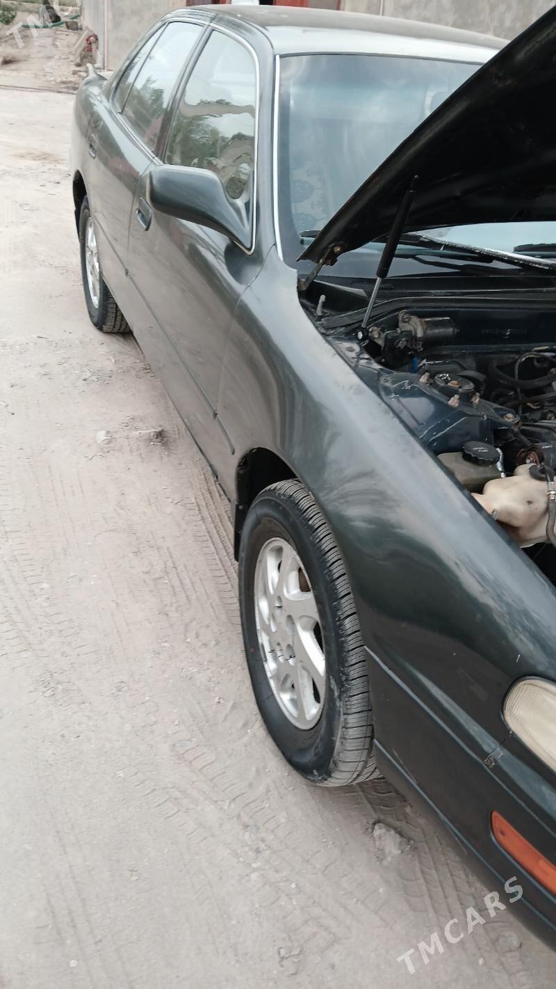 Toyota Camry 1993 - 100 000 TMT - Гурбансолтан Едже - img 1