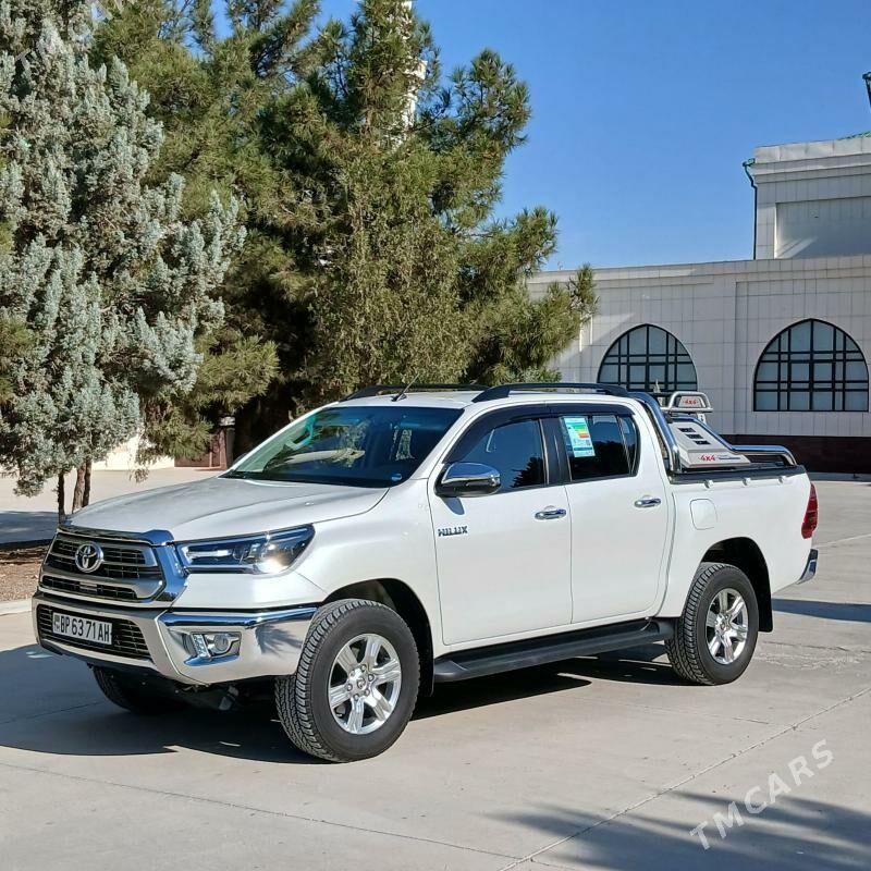 Toyota Hilux 2024 - 638 000 TMT - Гёкдепе - img 1