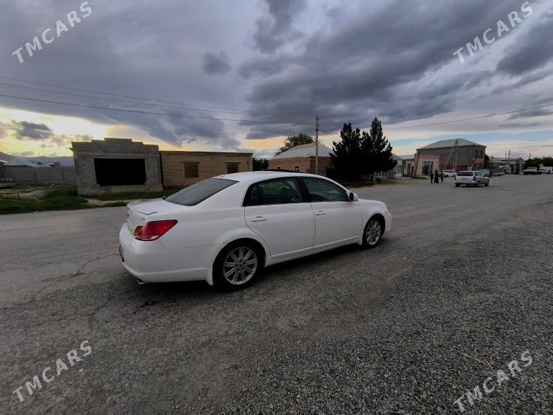 Toyota Avalon 2005 - 176 000 TMT - Bäherden - img 1
