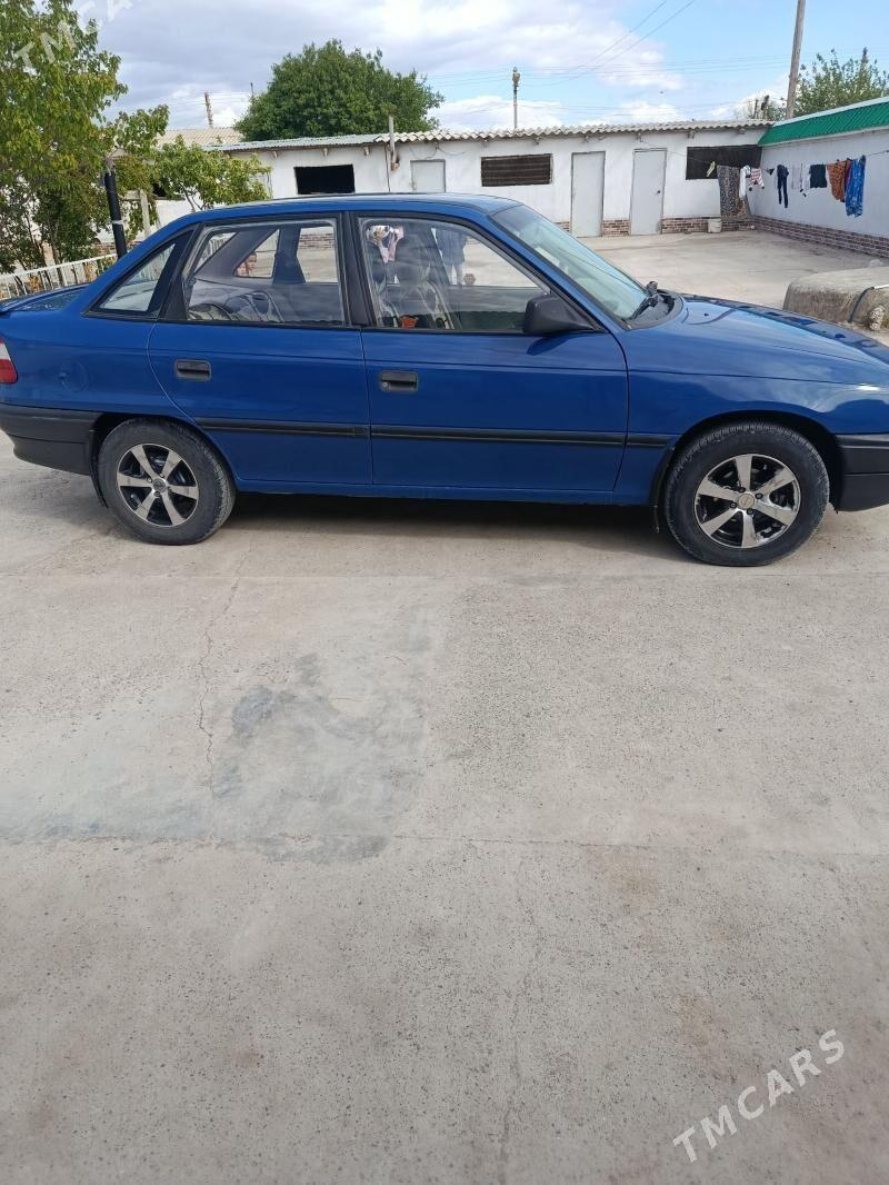 Opel Astra 1993 - 50 000 TMT - Гызыларбат - img 1
