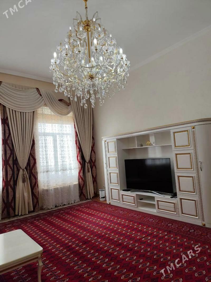 Элитка ул. Московская 3 ком. - ул. Московская (10 йыл абаданчылык ш.) - img 1