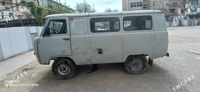 UAZ 452 2002 - 8 000 TMT - Балканабат - img 1