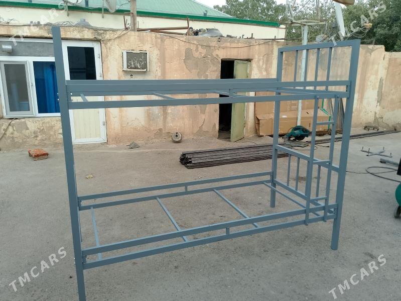 кровать - Büzmeýin - img 1