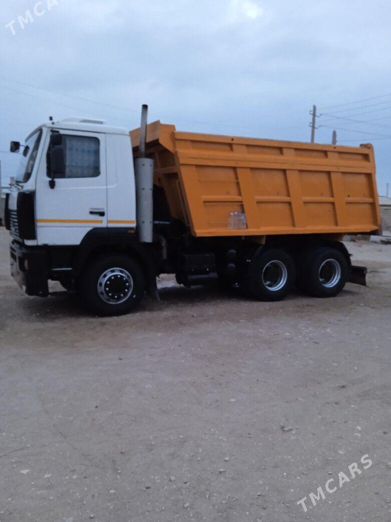 Maz Samosval 2014 - 500 000 TMT - Гумдаг - img 1