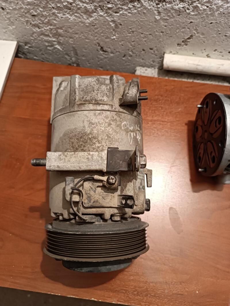 КОМПРЕССОР ЭЛАНТРА 2012 ГОД 300 TMT - Aşgabat - img 1