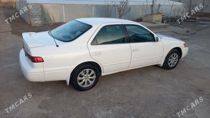 Toyota Camry 1997 - 135 000 TMT - Мары - img 1